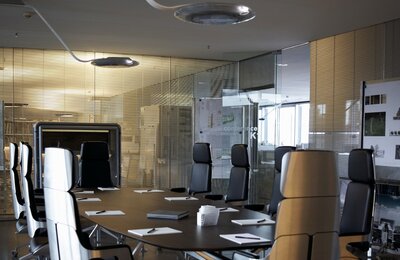 ofisnaja-mebel-silver-konferents-sal