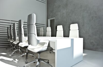 ifisnye-kresla-silver-architektor-teherani