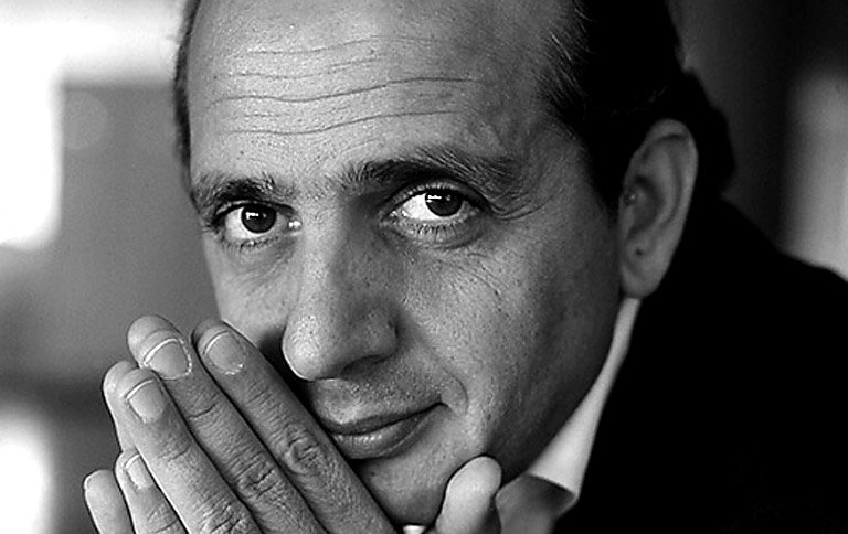 Хади Тегерани (Hadi Teherani) - немецкий архитектор и дазайнер дорогой продукции