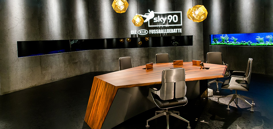 Дорогие офисные кресла Silver от Интерштуль в интерьере студии Sky90, Германия