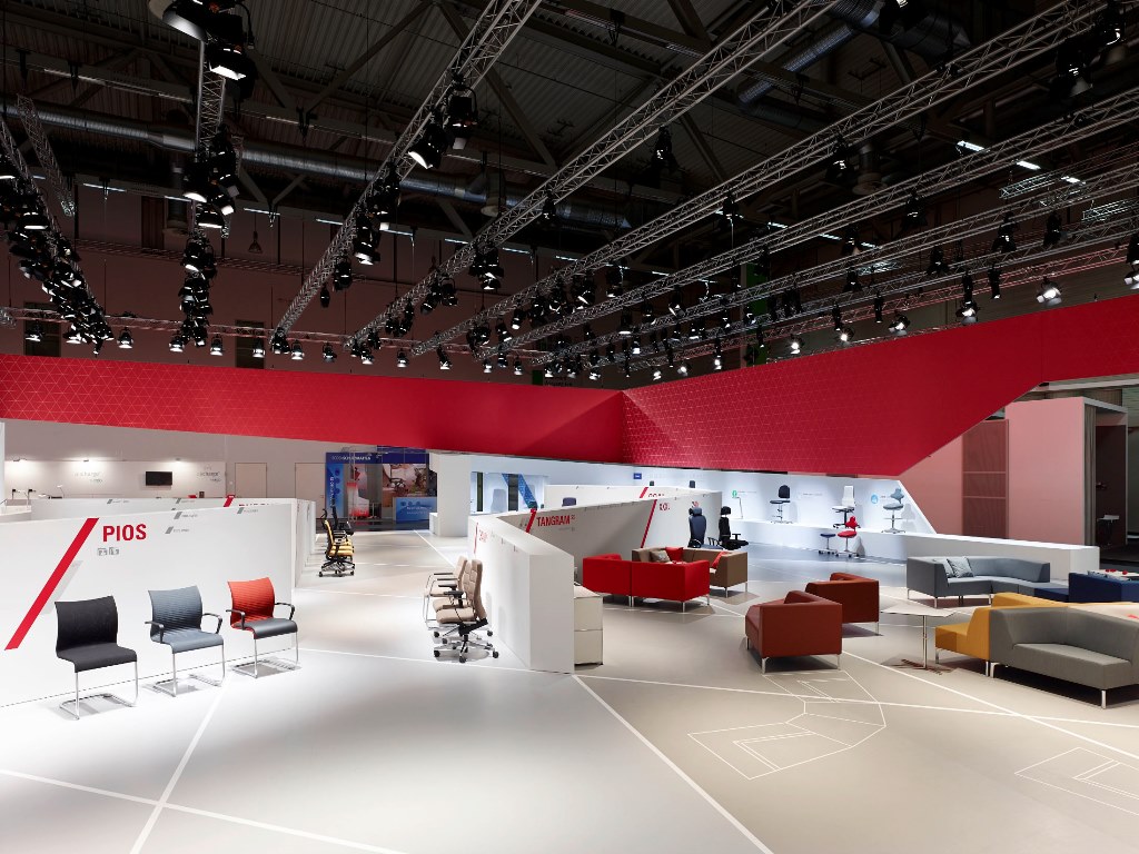 Выставка мебели в Германии ORGATEC 2014: панорама стенда Интерштуль