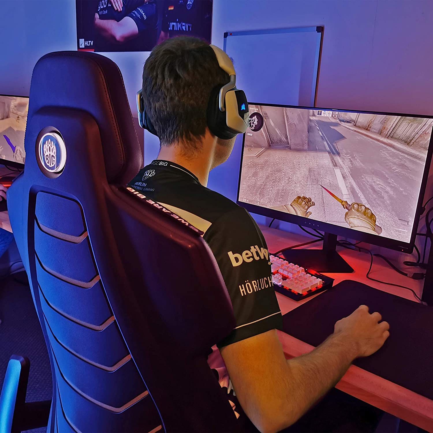 Игровое кресло Backforce у партнера производителя Interstuhl BIG